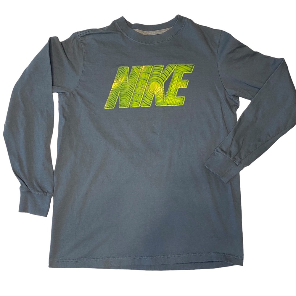 Youth XL Nike long sleeve shirt